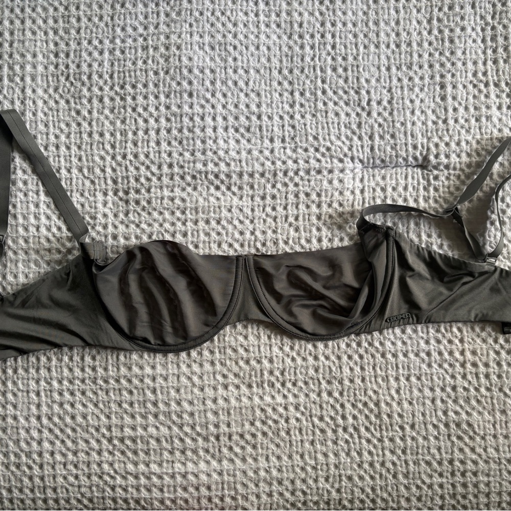SKIMS Mesh Balconette Bra 34d